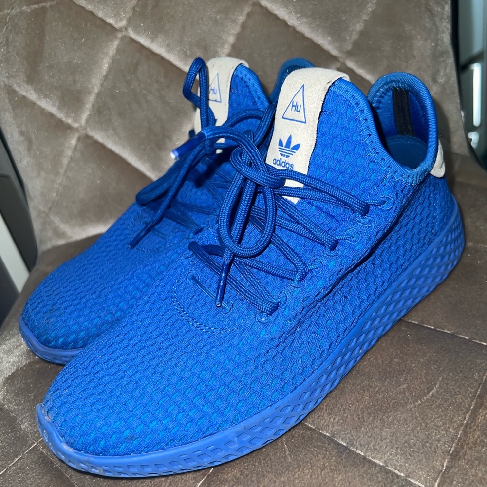BLUE ADIDAS x PHARELL SNEAKERS